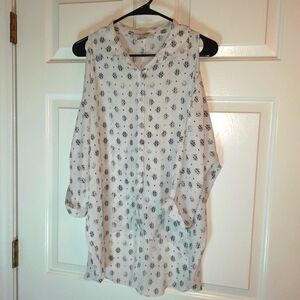 Forever 21 sz Med sheer high low open shoulder button up shirt